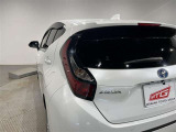 LEDテールライトです。省電力、高輝度のLEDは明るく照らすので夜間運転時の視認性を高めます。スタイリッシュな見た目で細かいところもこだわりたいあなたに!