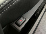 パワーウィンドウのスイッチですよ。運転席に居ながら窓を開け閉めのコントロールできます。