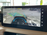 カメラは切り替えが可能で前方の駆動部分を映し出すことが可能!