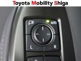 駐車時に便利なスマ-トキ-連動オ-ト格納式ドアミラーを装備しています。施錠すると自動的にドアミラーを格納する便利な機能です!