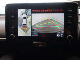 バックガイドモニターで、後方を確認しながら安心して駐車することができます。運転初心者も熟練者も必須の機能ですよ!