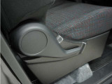 ◆パワーウィンドウスイッチ◆運転席から全席の窓の開閉操作を行うことが出来いつでも換気ができます!