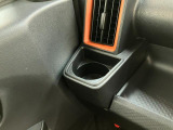 品質へのこだわり!フロアマットやシートなど車内をキレイに清掃し、ニオイや汚れなどを徹底的にクリーニングしてもらっております。室内はピカピカです☆