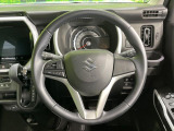 【純正革巻きステアリング】上質な革を使用することで、手にしっかり馴染みとても運転しやすいハンドルです♪