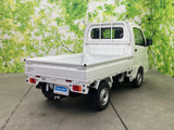 後方からの視認性も考慮されたデザイン。安全性を高め、安心して運転できるような工夫が凝らされています。