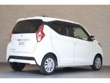 このお車はホンダ純正光脱臭・抗菌加工を納車前に致します。光触媒消臭は光触媒と銀イオンにより消臭とウイルス除菌や抗菌効果のダブル効果で車内を快適に保ちます。
