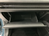 専門業者にて内外装のクリーニングを実施しております!