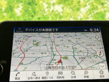 鮮明な地図表示で、安心して目的地へ向かうことができます。詳細な地図情報により、スムーズなルート選択をサポートします。