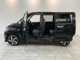 お客様にぴったりなおクルマをお選びいただけますように様々な展示車をご用意致しております!ダイハツの軽自動車だけではなく、他メーカー車やコンパクトカー・ミニバンなども数多く取り揃えております!