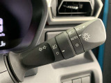 車外の明るさによって自動で点灯・消灯するオートライト