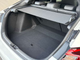 こちらのお車にはトノカバーが装備されています!外から荷室が見えなくなりますのでプライバシーの保護や防犯に役立ちます!