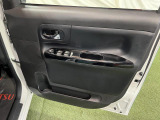 お車の情報が載ったカルテをお渡ししております。