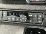【オートエアコン】AUTOボタンを押してお好みの温度を設定!快適な室温でドライブをお楽しみいただけます♪