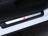 S-line専用スカッフプレートです