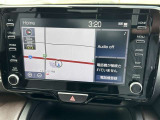 純正ナビを装備。タッチパネル式で使いやすく、お出かけもラクラクです。