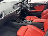 車内での喫煙歴も無く綺麗な状態をキープしております。