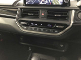 当店3階PDIセンターによる室内ルームクリーニング・除菌を全車に実施!オプションにてボディーコーティングも格安で施工致します★