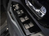 ◆パワーウィンドウスイッチ◆運転席から全席の窓の開閉操作を行うことが出来いつでも換気ができます!