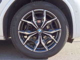 ◆ローンリース等ファイナンス商品、BMW専用自動車保険、BMWカード、コーティング、板金塗装、ドライブレコーダーなど社外品の取扱もございます。お車に関することは全てバルコムにお任せ下さい◆