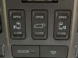 電動スライドドアスイッチ