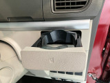 品質には自信があります!ハッピーの品質・キレイなお車をお届けさせていただきたい!そんな気持ちでキレイに仕上げております。フロアマットなどの清掃はもちろん、シート下なども徹底的に清掃しております。