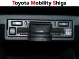 ETC車載器は、ビルトインタイプですっきり収納され、見た目も使い勝手も満足のアイテムです。