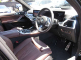 BMW・MINI認定中古車には2年間または1年間の無料保証を付帯。ご購入後も安心して、BMWならではの走りをお楽しみいただけます。