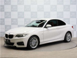 ■Mスポーツエアロダイナミクスパッケージ ■ハイグロスシャドーラインエクステリア ■バリアブルスポーツステアリング(可変レシオ) ■Mスポーツサスペンション ■Mスポーツ17インチアルミホイール