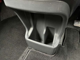 女性スタッフも在籍しておりますので、女性の方でも気兼ねなくご相談下さい。カフェ感覚でお話いただける店内になっております♪