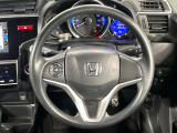【ステアリングスイッチ】運転中、前方から目線をそらすことなく、オーディオ等の操作が可能な便利機能!安心&快適なドライブを演出してくれます♪