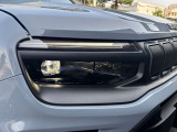 視認性の高いLEDヘッドライトです。