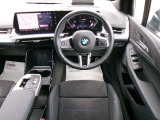 群馬BMWプレミアムセレクション館林は認定中古車販売のスペシャリストとして品質へのこだわり、特に喫煙歴の無いだれもが気持ちよく購入検討いただける車両を展示しております。遠方からもお問い合わせください。