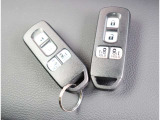 自社工場を3拠点完備しております。重整備やカスタムを始め、ご購入後のお車のメンテナンスも弊社にお任せください。