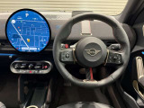 ミニ独特のゴーカートフィーリングと呼ばれる軽快なハンドリングはAT車、MT車のどちらでも楽しめます。