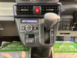 ダイハツディーラーでは「ダイハツ認定U-CAR」という基準を設け、車選びに詳しくないお客様でも「安心して選べる」をご提供しています。