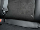 ◆ISOFIX◆シートベルトいらずでチャイルドシートと固定金具を連結するだけでガッチリ固定できます。