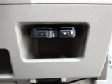 高速道路の料金所をスムーズに通過できるETC車載器♪※別途セットアップ料金を申し受けます。