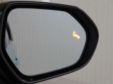 後方からの車の接近を教えてくれるブラインドスポットモニター♪※あくまでも補助的な装置なので目視確認もお忘れなく!