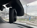 Bluetooth接続ができます。音楽を聴いたり、通話することも可能です!ディスプレイ画面はナビゲーション以外にも多くの機能が付いております♪
