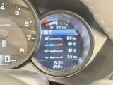 お車でお越しの方は、新御堂筋に面しておりアクセスが便利です。新名神「箕面とどろみIC」や名神「吹田IC」など、各方面の主要道路からスムーズにご来店いただける、お車でもアクセスしやすい好立地です。
