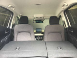 シートを倒すと広いスペース!使い勝手の良いお車です☆