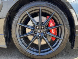 夏タイヤ 215/40R18