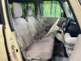 運転席シート廻りは使用感も少なく、良好な状態となっています。丁寧に使われていたことがよくわかりますね。