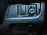 運転席での操作ボタンです!機能につきましてはお気軽にお問い合わせ下さい!