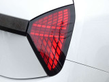 車内のディスプレイから点灯パターンの変更が可能です!