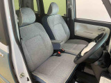 初度登録から3年未満のお車は、わずか8800円で新車保証を2年延長できる「まごころ保証プラス&alpha;」をご用意しております。※詳しくは営業スタッフまでお願いします。