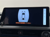 シフトポジションが『P』にあるとき、車両周りを一周するシースルービュー!画面タッチでスイッチ出来るムービングビュー時は、見たい箇所で静止させることも可能!