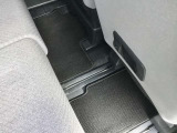 フロアマット標準装備!車内を清潔に保ちます。