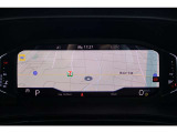 運転中も見やすいメーター内ナビ表示をご確認ください。