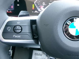 ハンドルの左部分は運転支援系のスイッチがついており、ハンドルから手を離さなくても設定ができるので、運転に支障をきたすことなく操作できます